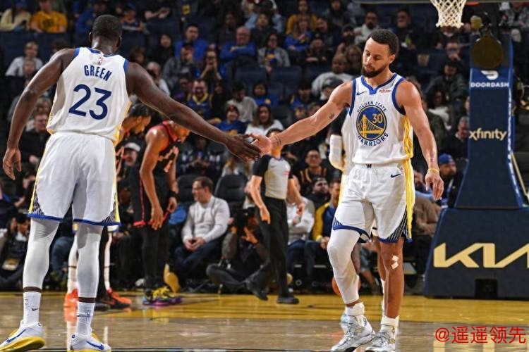 勇士遭猛龙双杀 库里16分库明加复出20+5